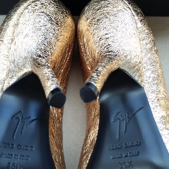 Giuseppe Zanotti Gold Peep Toe Heels - Picture 7 of 8